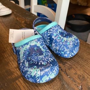 Tie dye water shoes